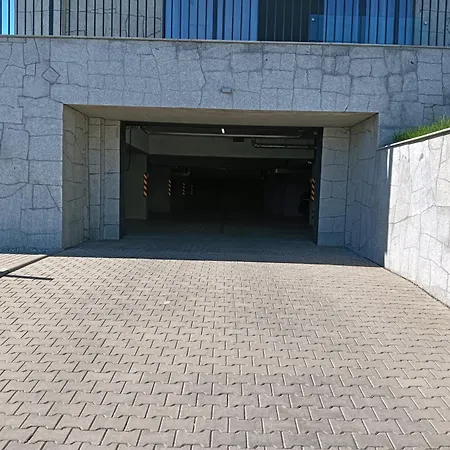 Nova In Orlik カルパッチ